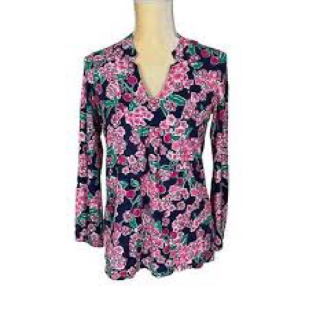 Lilly Pulitzer Pink Graphic Fitted Blouse with Mandarin Collar